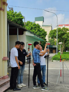 TCMD Việt Nam bàn giao máy GNSS RTK Geomate SG7 và Máy Toàn Đạc Topcon tại Hải Dương